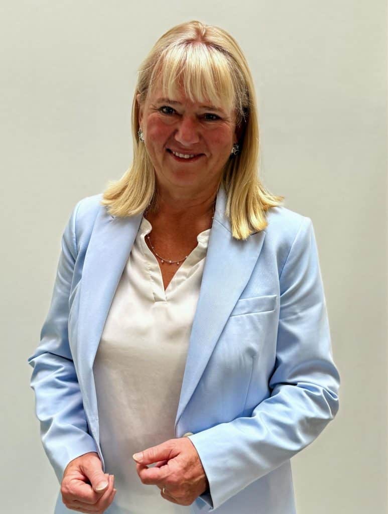 Daniela Rosenegger als Bürgermeisterkandidatin der Volkspartei Hof bei Salzburg nominiert | Wir in Salzburg | Salzburger Volkspartei